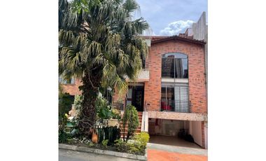 ¡Excelente Oportunidad! Hermosa casa para la venta en Sabaneta