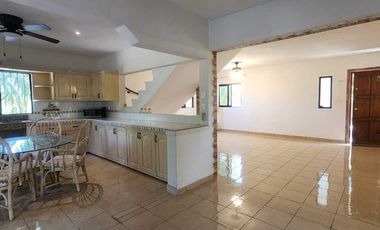 Casa en Telchac puerto con 2,844 mts2 de Terreno