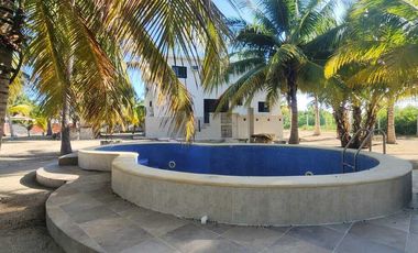 Casa en Telchac puerto con 2,844 mts2 de Terreno