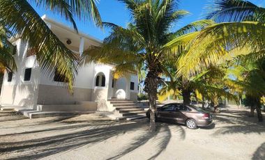 Casa en Telchac puerto con 2,844 mts2 de Terreno