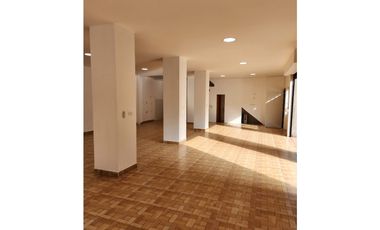 Local en arriendo en el sector santa lucia