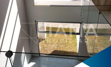 CASA NUEVA EN RENTA, FRACC. BONATERRA, TEPIC, NAY. (F)