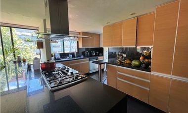 VENTA APARTAMENTO 261m2 DUPLEX + TERRAZA 50m2  REMODELADO NOGAL