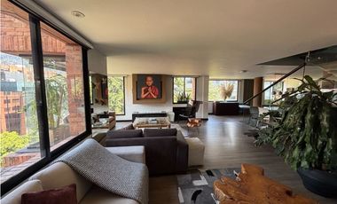 VENTA APARTAMENTO 261m2 DUPLEX + TERRAZA 50m2  REMODELADO NOGAL