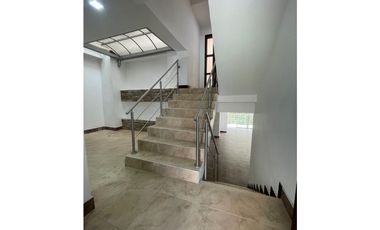 Se vende casa en Sabaneta sector la Doctora