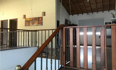 Casa para la venta en La Estrella Cerca del Parque - Antioquia