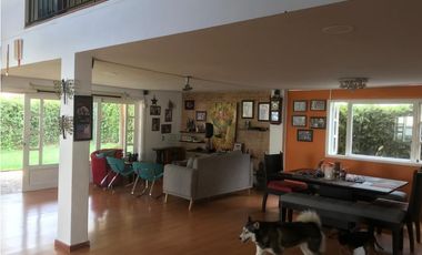 Casa para la venta en La Estrella Cerca del Parque - Antioquia