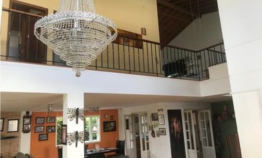 Casa para la venta en La Estrella Cerca del Parque - Antioquia