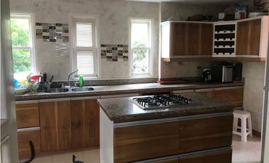 Casa para la venta en La Estrella Cerca del Parque - Antioquia