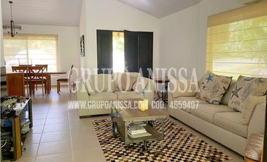 Se Vende Hermosa Casa en Altos del Maria COD.4659407
