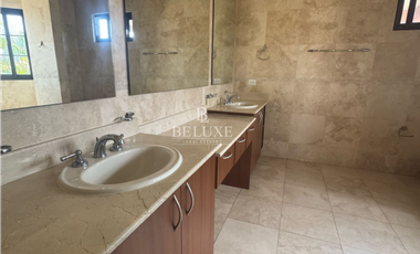 VENTA DE CASA  EN EL DORAL - COSTA SUR (16)