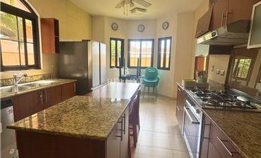 VENTA DE CASA  EN EL DORAL - COSTA SUR (16)
