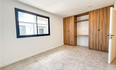 DUPLEX 3 AMBIENTES A ESTRENAR. SAN JOSE.