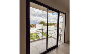 PH 2 AMBIENTES A ESTRENAR. SAN JOSE.