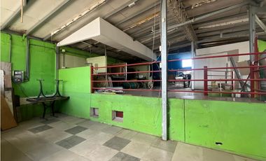 GRAN LOCAL COMERCIAL. ESQUINA ESTRATÉGICA OSTENDE