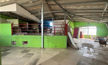 GRAN LOCAL COMERCIAL. ESQUINA ESTRATÉGICA OSTENDE