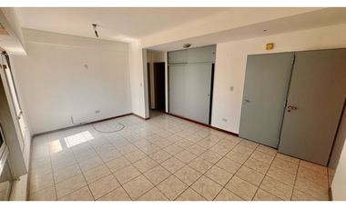 Venta depto 2 amb al contrafrente paso del rey centro