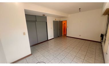 Venta depto 2 amb al contrafrente paso del rey centro
