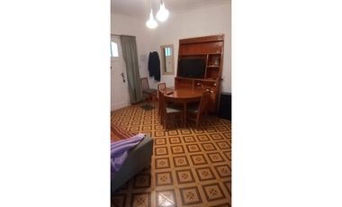 Casa + Departamento ( Multifamiliar)-Garage-Jardin