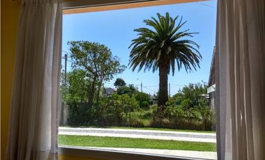 VENTA DE CASA DE TRES AMBIENTES EN MAR CHIQUITA