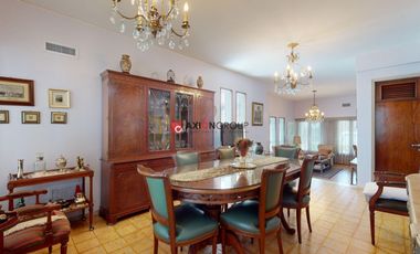 Casa en venta de 3 dormitorios en Diagonal 76 e/ 18 y Plaza Azcuenaga La Plata