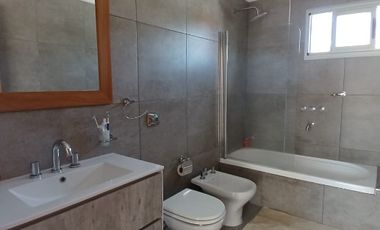 Casa en alquiler en Hurlingham