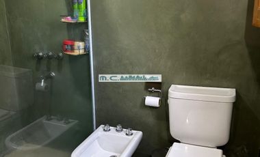 ALQUILER ANUAL. CUESTA BLANCA. DPTO UN DORMITORIO c/ EXCELENTE VISTA.