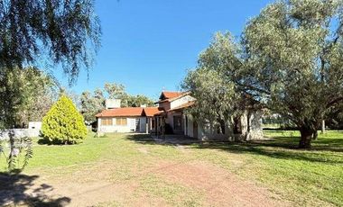 Casa quinta en venta de 2900m2 ubicado en Los Chañares