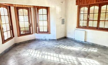 Casa quinta en venta de 2900m2 ubicado en Los Chañares