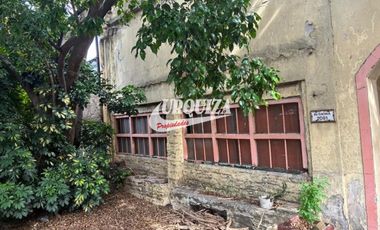 Casa en venta c/ cochera en Ramos Mejía