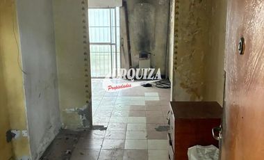 Casa en venta c/ cochera en Ramos Mejía