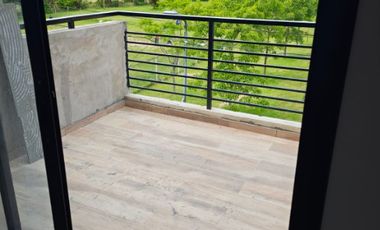 Triplex en venta en Tigre Centro