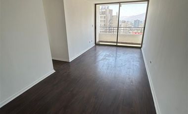 Departamento en Venta en OPORTUNIDAD Av. Perú, 2D,2B, 1Esta y 1Bod. a dos cuadras de providencia.