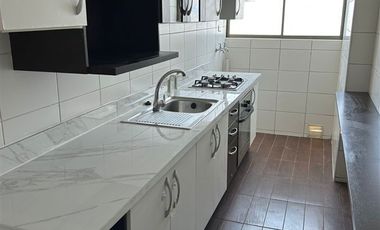 Departamento en Venta en OPORTUNIDAD Av. Perú, 2D,2B, 1Esta y 1Bod. a dos cuadras de providencia.