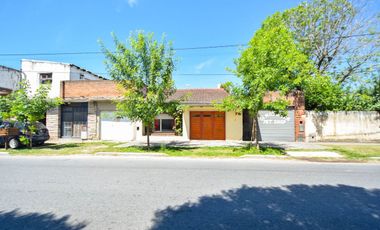 Venta PH 4 ambientes con cochera, Barrio El Gaucho