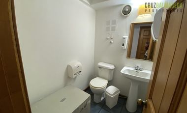 Oficina en Venta en Edificio Baquedano