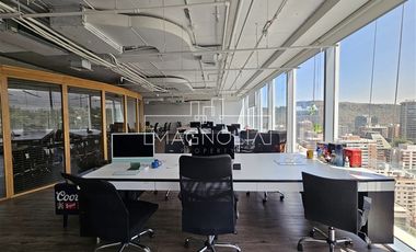 Oficina en Arriendo en A pasos del metro El Golf