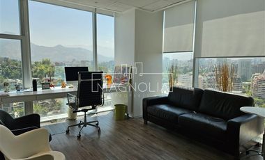 Oficina en Arriendo en A pasos del metro El Golf