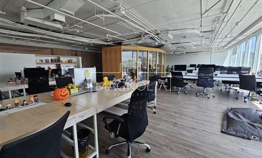 Oficina en Arriendo en A pasos del metro El Golf