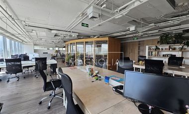 Oficina en Arriendo en A pasos del metro El Golf