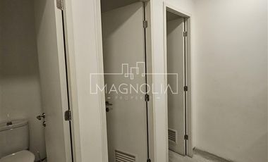 Oficina en Arriendo en A pasos del metro El Golf