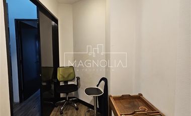 Oficina en Arriendo en A pasos del metro El Golf