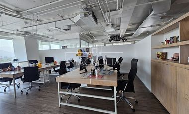 Oficina en Arriendo en A pasos del metro El Golf