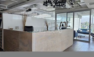 Oficina en Arriendo en A pasos del metro El Golf