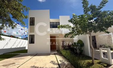 Casa de 3 recamaras en privada en Conkal