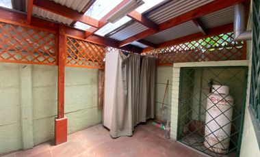 CASA CON TERRENO AMPLIO EN BUIN