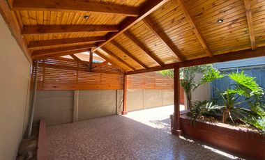 CASA CON TERRENO AMPLIO EN BUIN