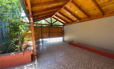 CASA CON TERRENO AMPLIO EN BUIN