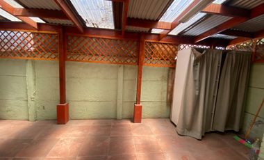 CASA CON TERRENO AMPLIO EN BUIN