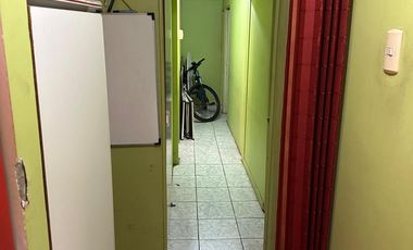 SE VENDE AMPLIA CASA CON GRAN TERRENO